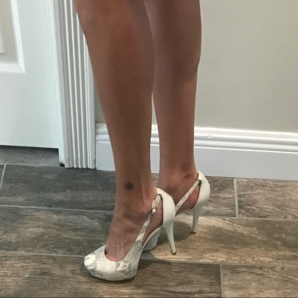 Guess Grey & White Snake Skin Platform heels
